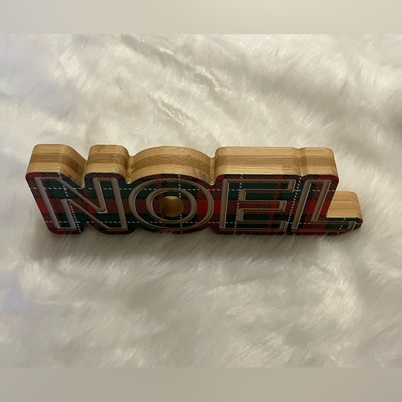 Noel Holiday Decor - Picture 6 of 6